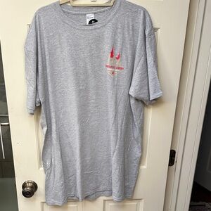 Gildan Gray Kentucky Derby 144 vintage New w/ tags Men's Short Sleeve Tee